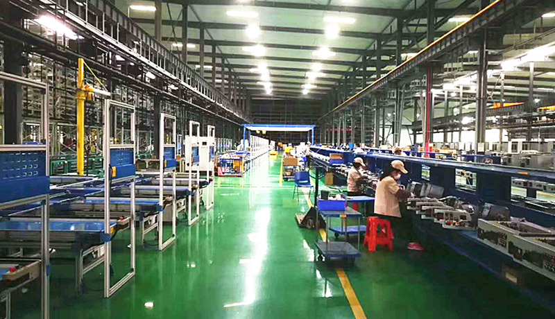 >上下同欲，沖鋒一線！